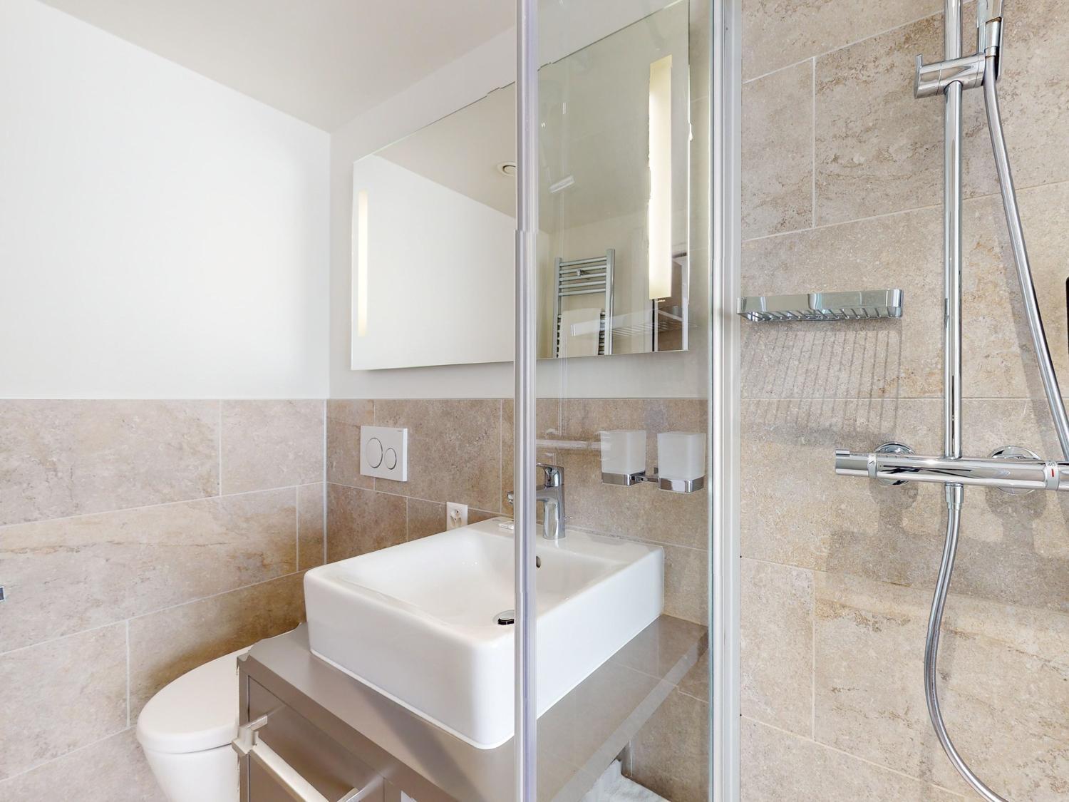 Nonanteneuf Appart Hotel Vevey - Contactless Check-In Bilik gambar